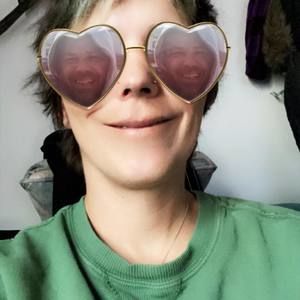 Meet your Posher, Angela